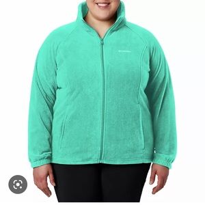 Plus size 2X Columbia Benton zip up jacket.
